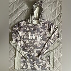 Huk Performance Fishing Hoodie Mens Large Grey Camo Lightweight Base Layer
